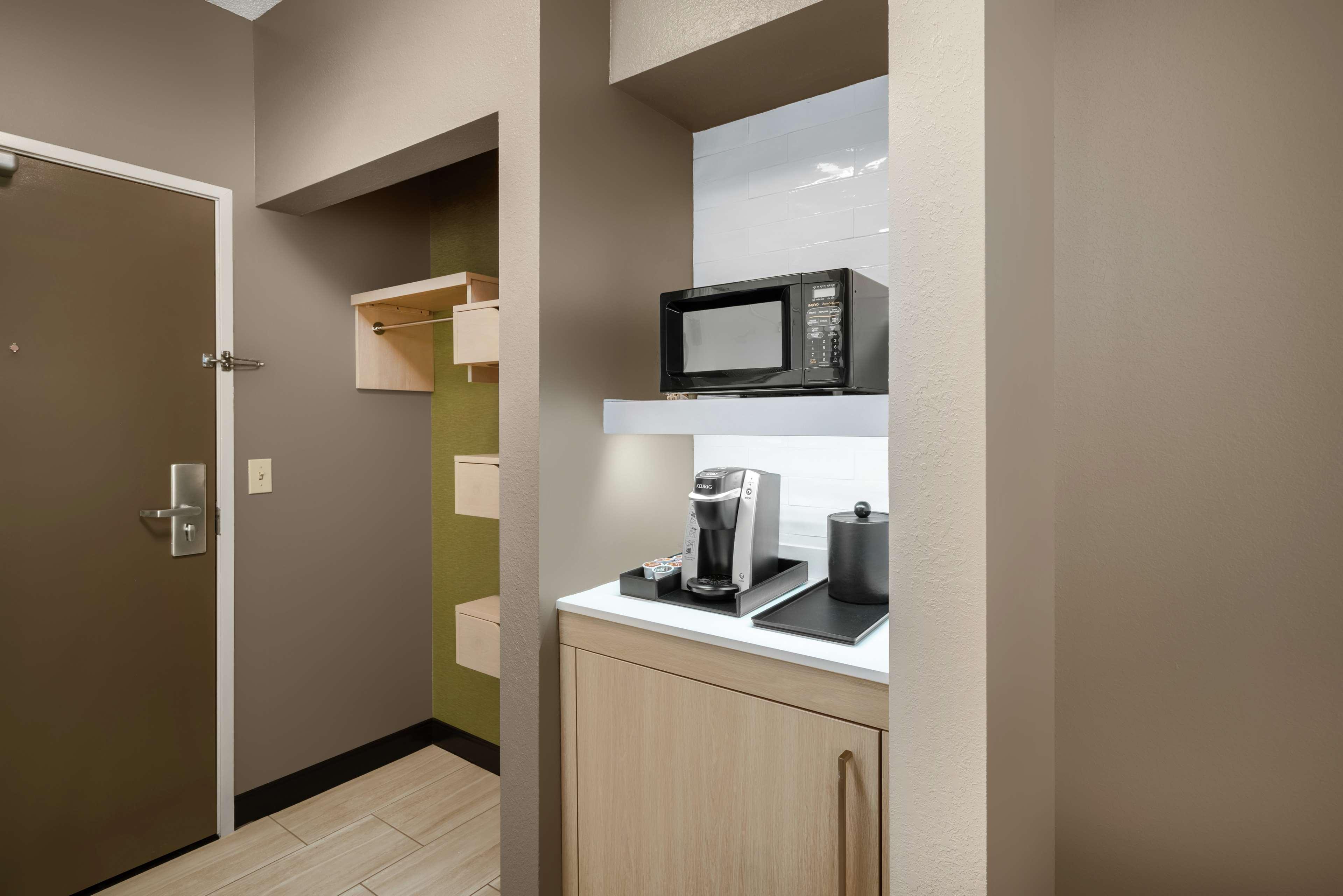 Hilton Garden Inn Louisville East Extérieur photo